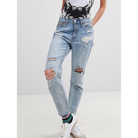 NWOT FREE PEOPLE Lacey Stilt Rip Knee Skinny Jeans - Picture 3 of 8